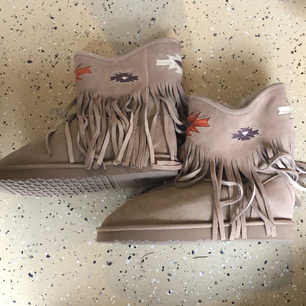 Koolaburra ankle boots